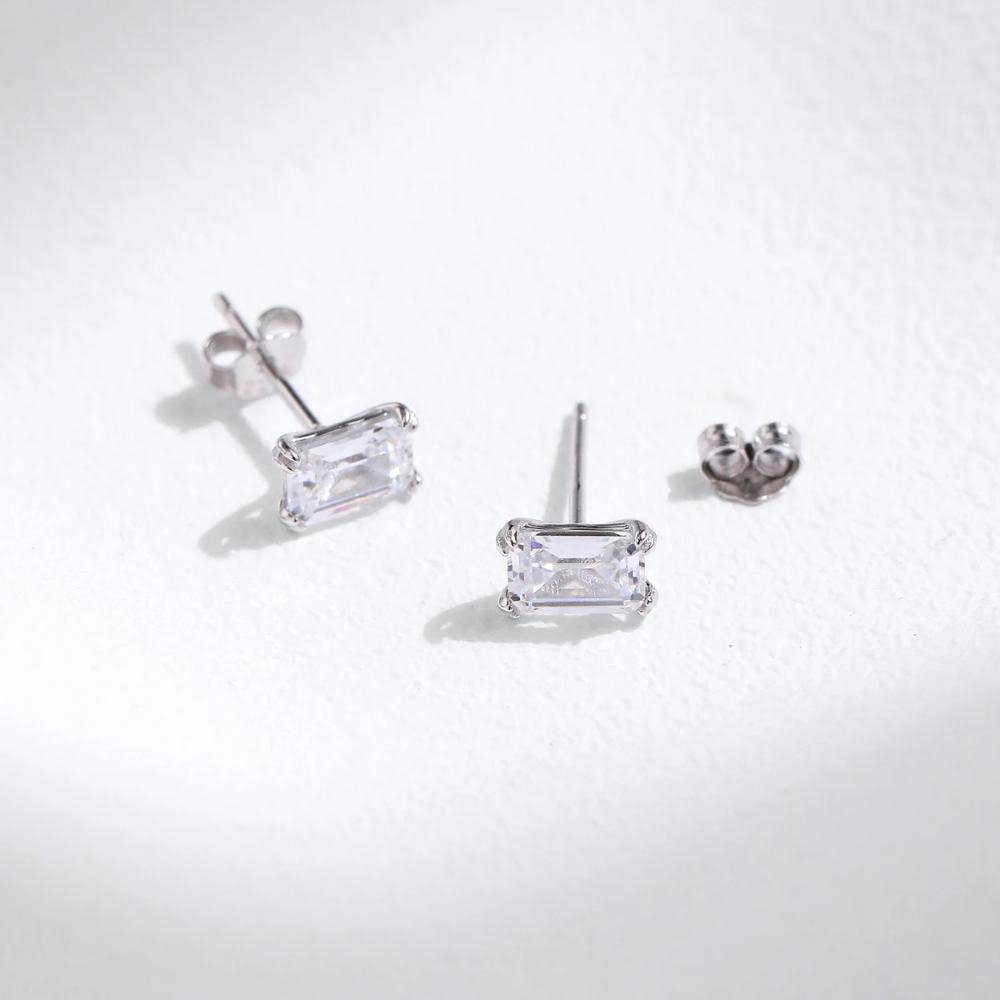 Fine Cut Stud