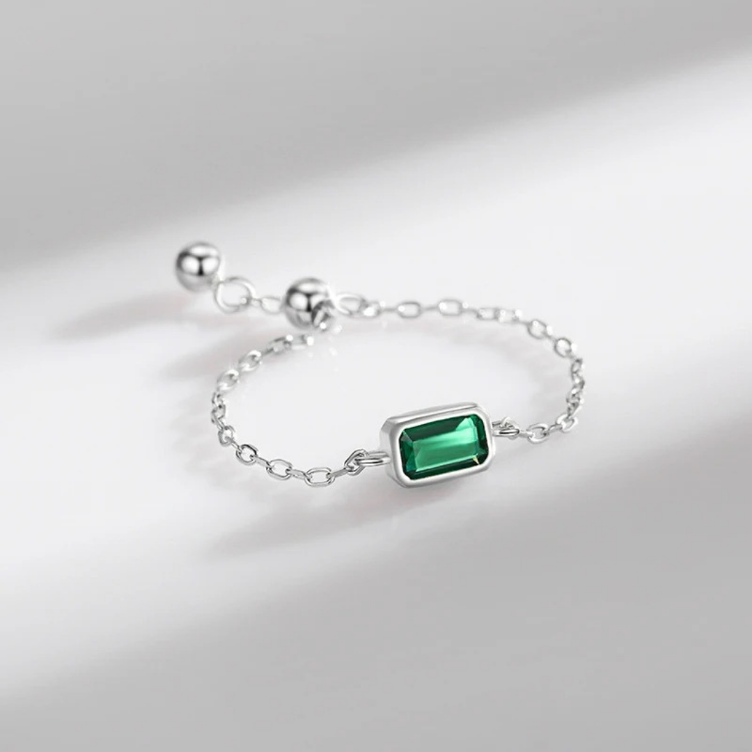 Emera Halo Ring