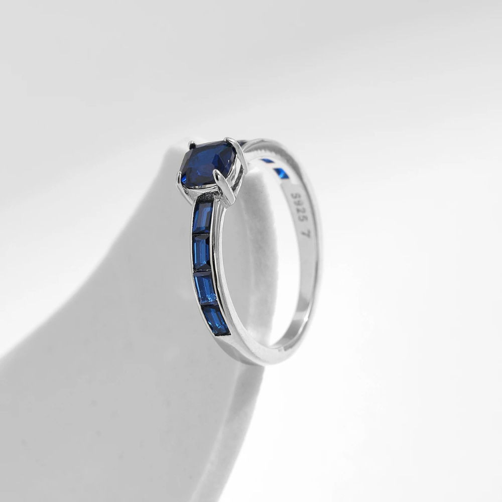 Sapphire Glint Ring