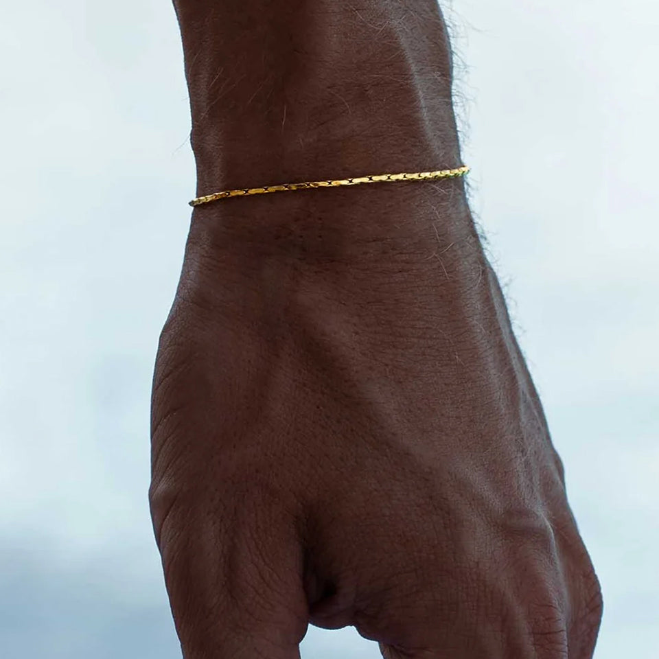 Gold Minimalistic Bracelet