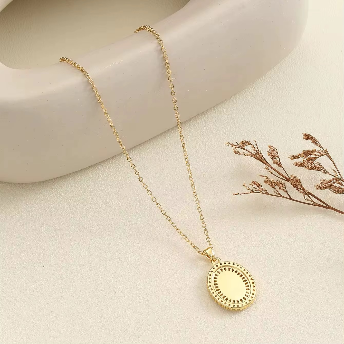 Iced Virgin Mary Chain