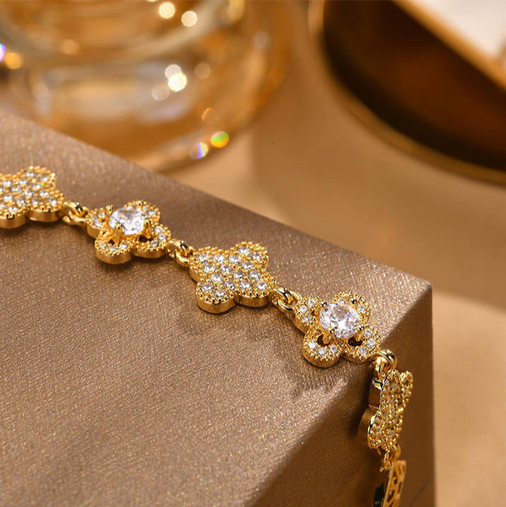 Dazzle Clove Bracelet