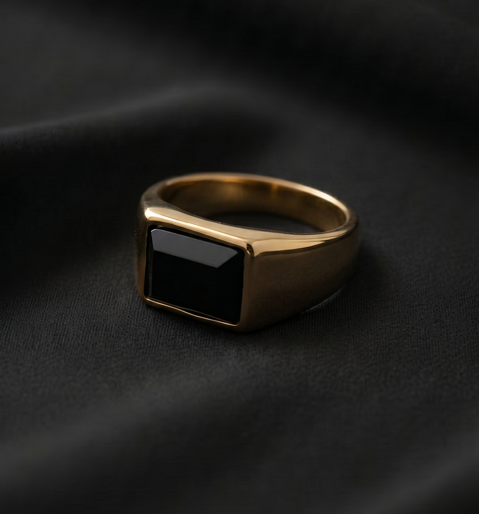 Onyx Gold Ring