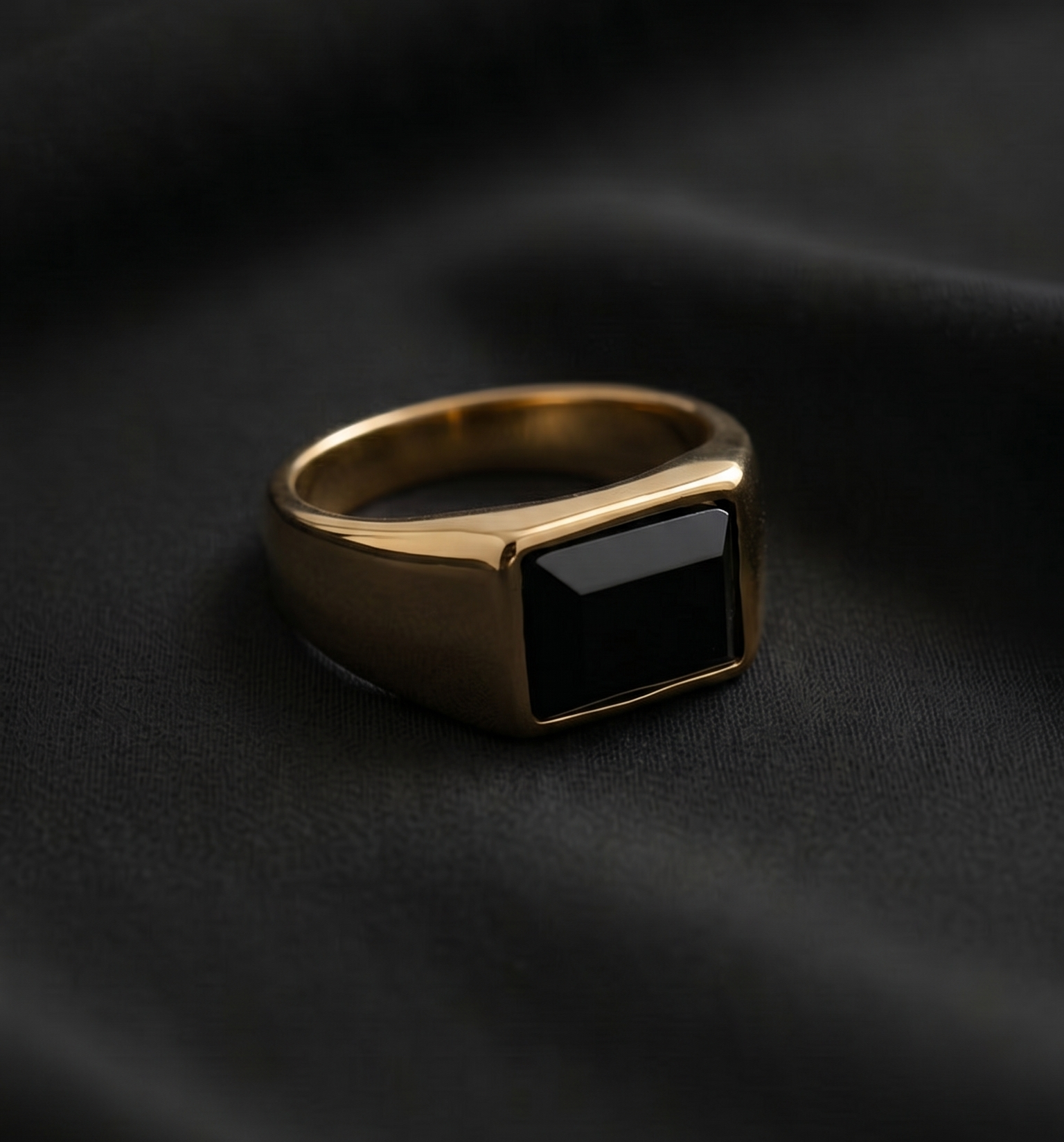 Onyx Gold Ring