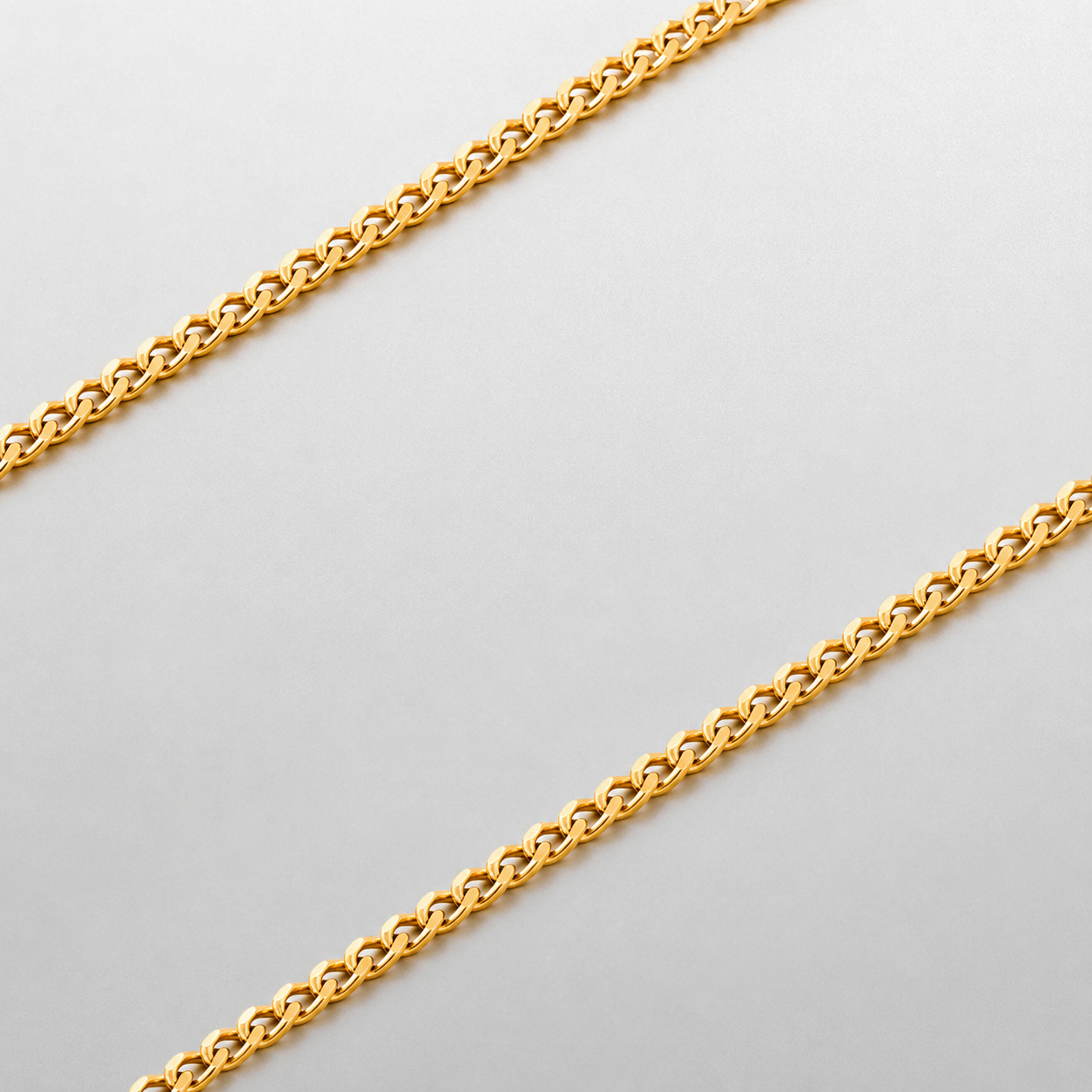 Connell Minimalistic Gold Chain