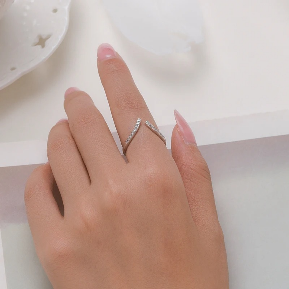 Radiant Split Ring