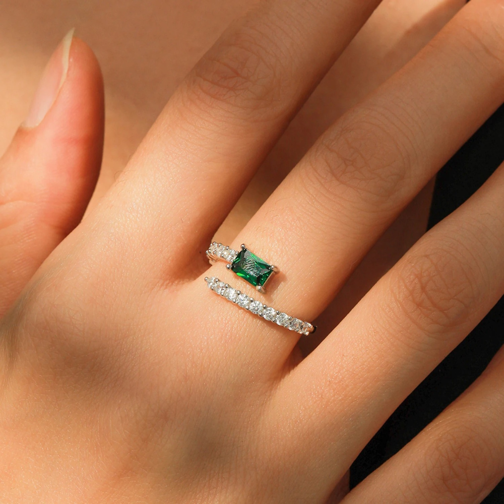 Luxe Emerald Ring