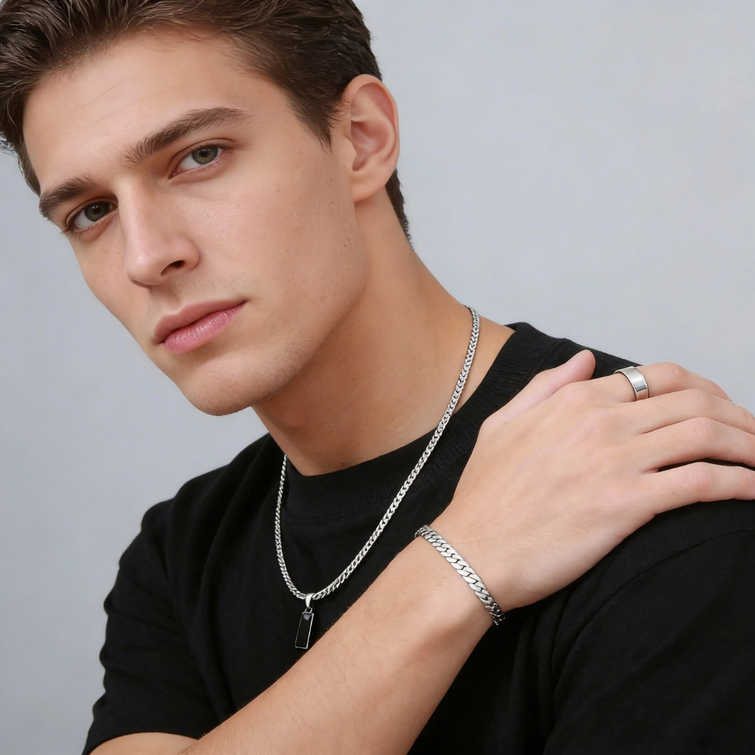 Onyx Blanc Pendant