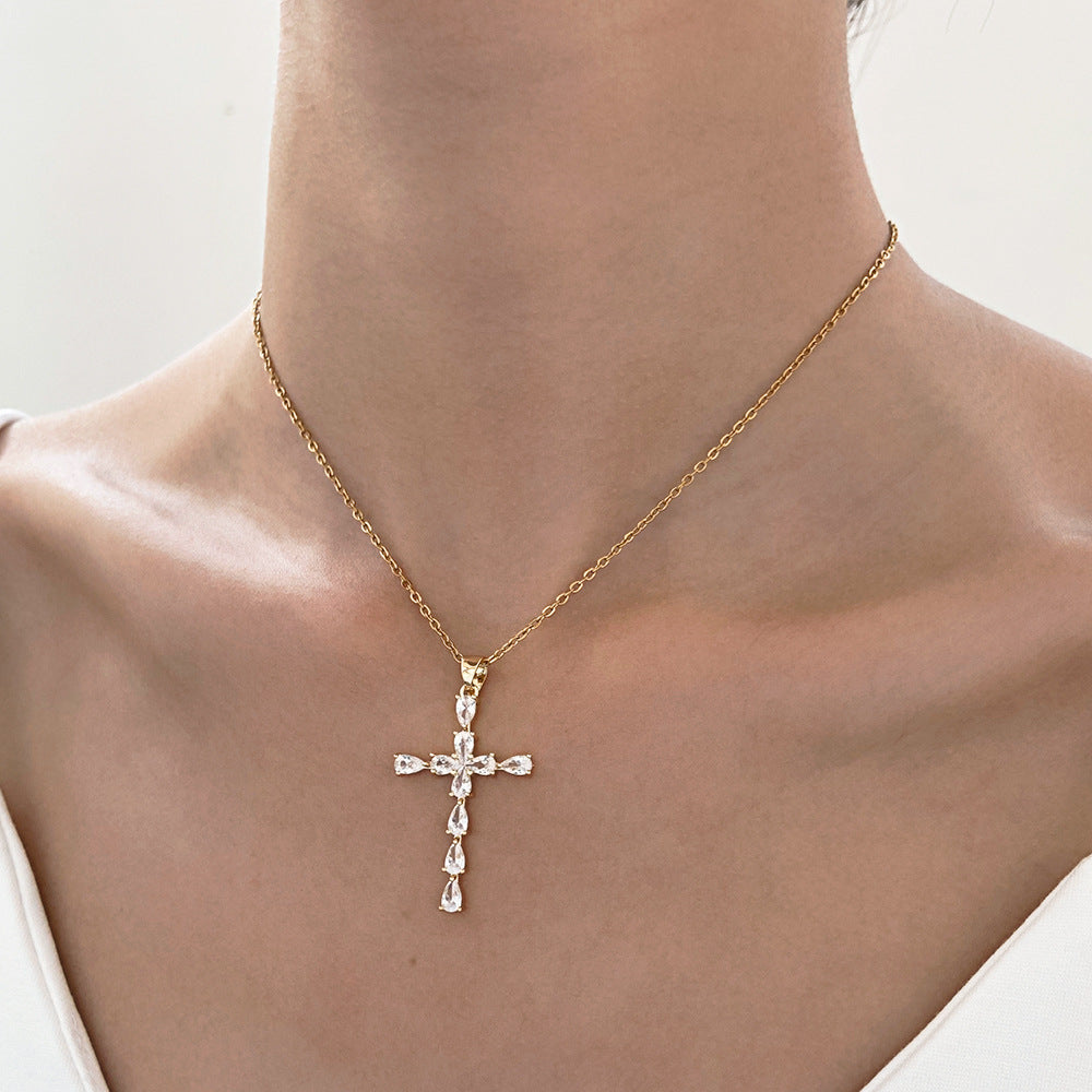 Crescent Pendant Chain