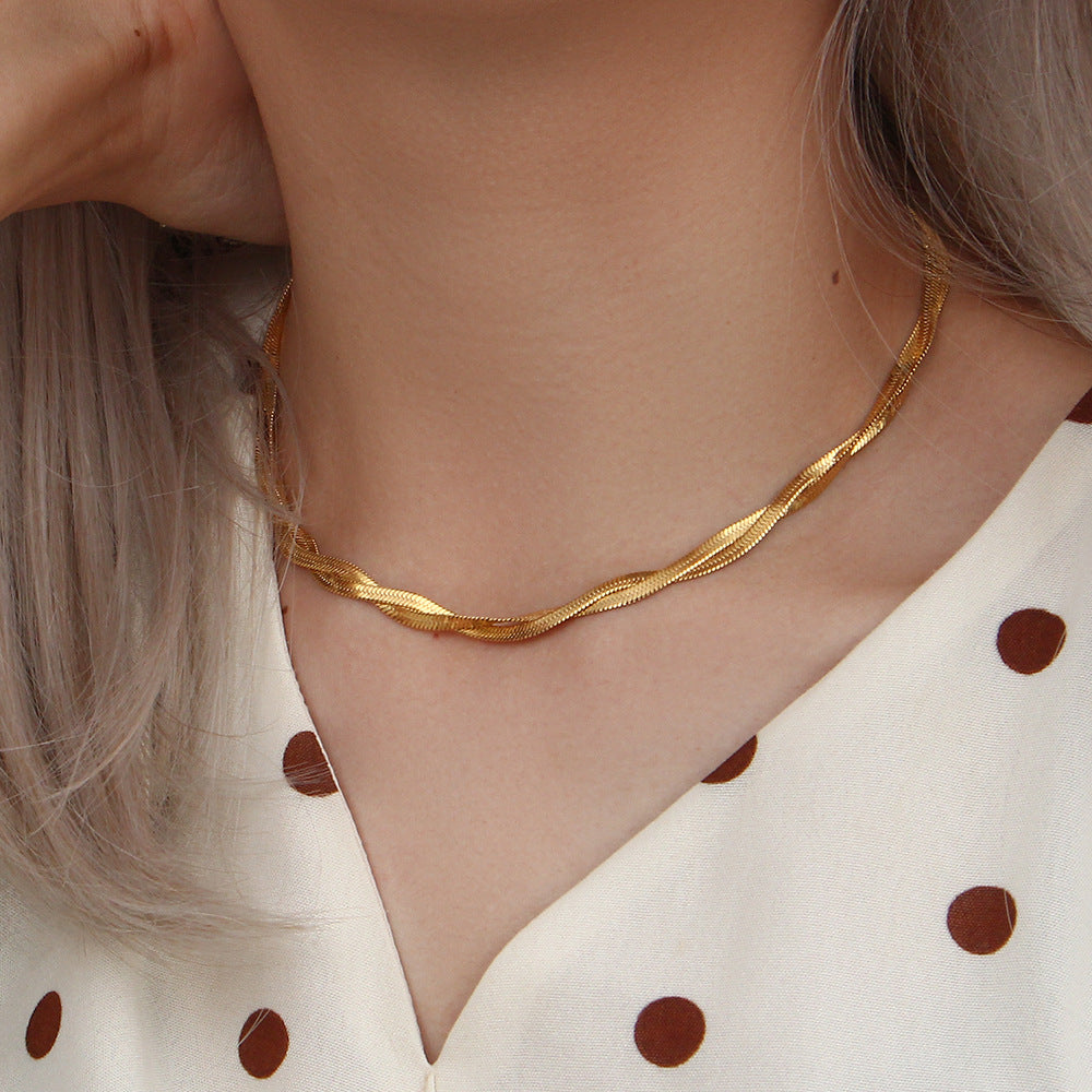 Twisted snake chain