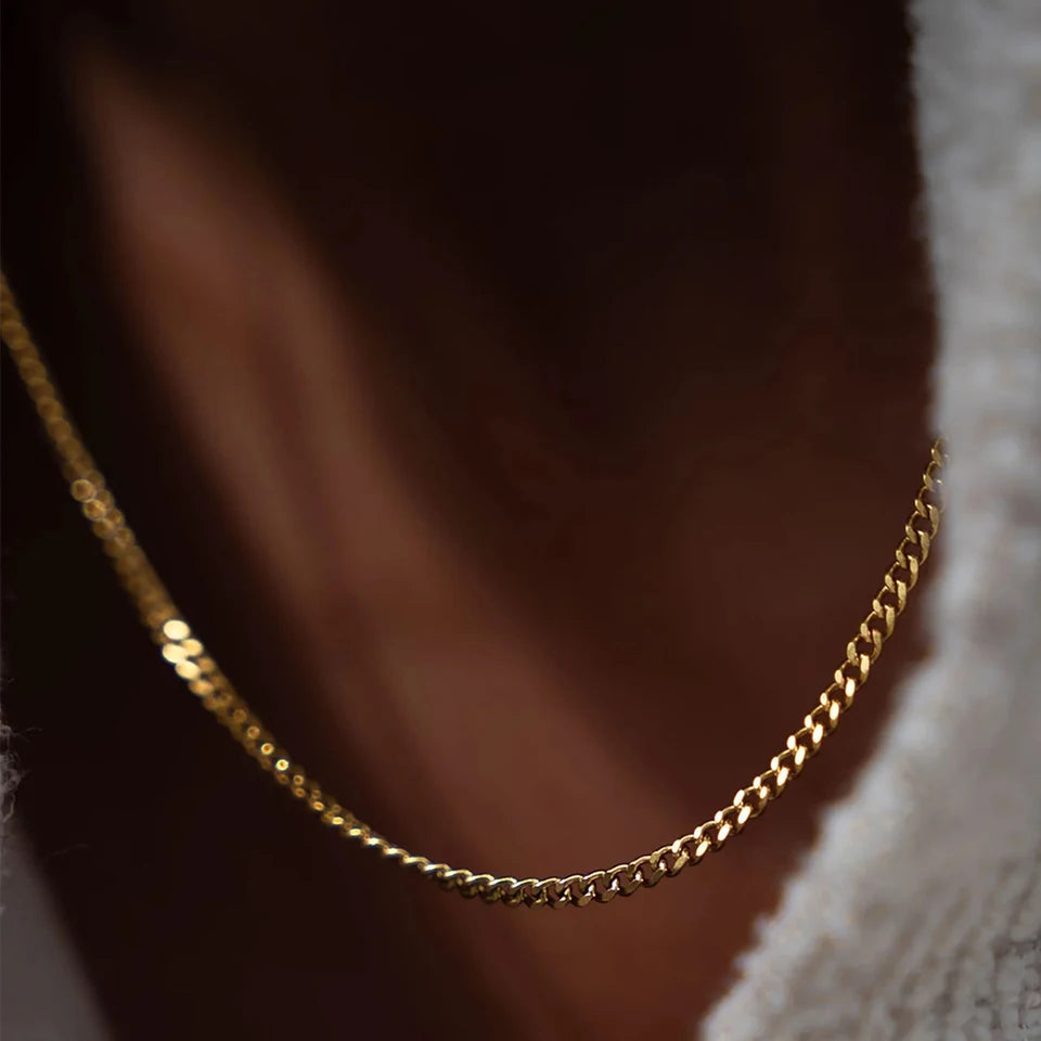 Connell Minimalistic Gold Chain