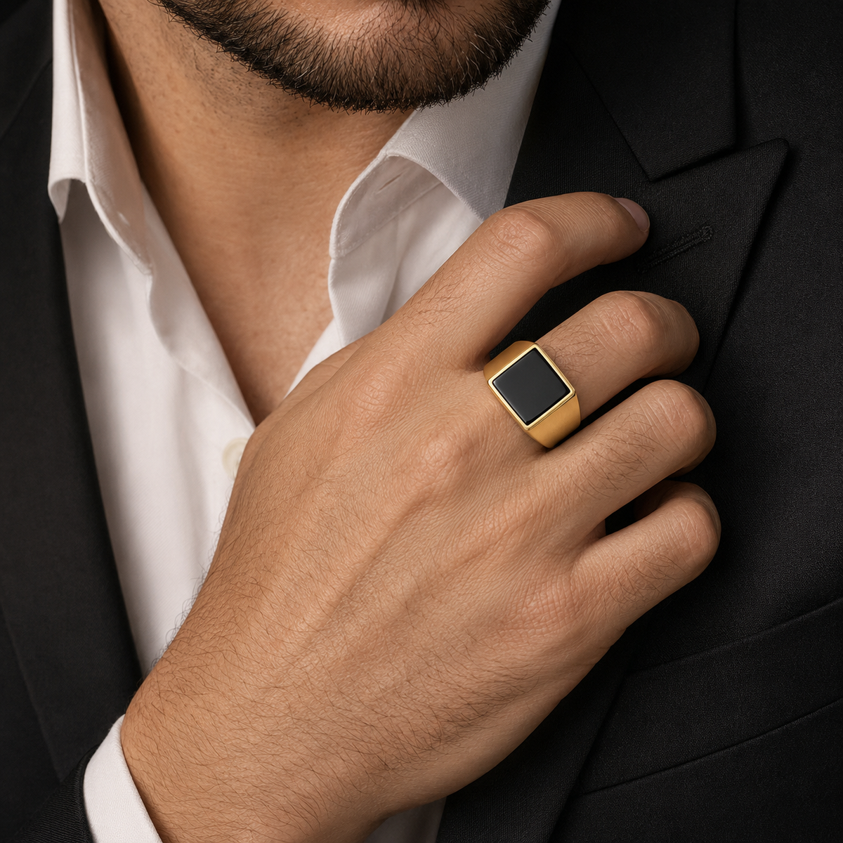 Onyx Frame Gold Ring
