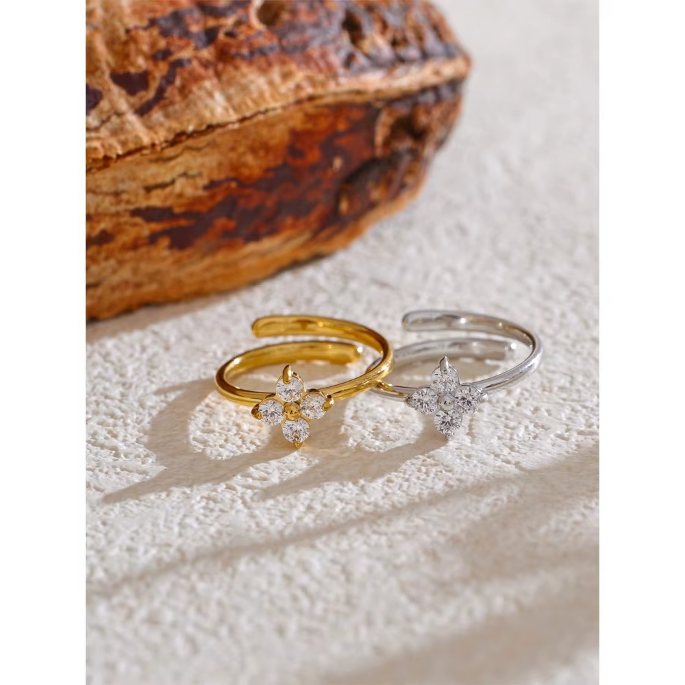 Fleurette Ring